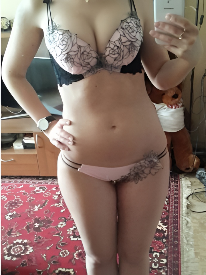 Софи привлекальеная девушка из Чебаркуль цена от 2500 руб