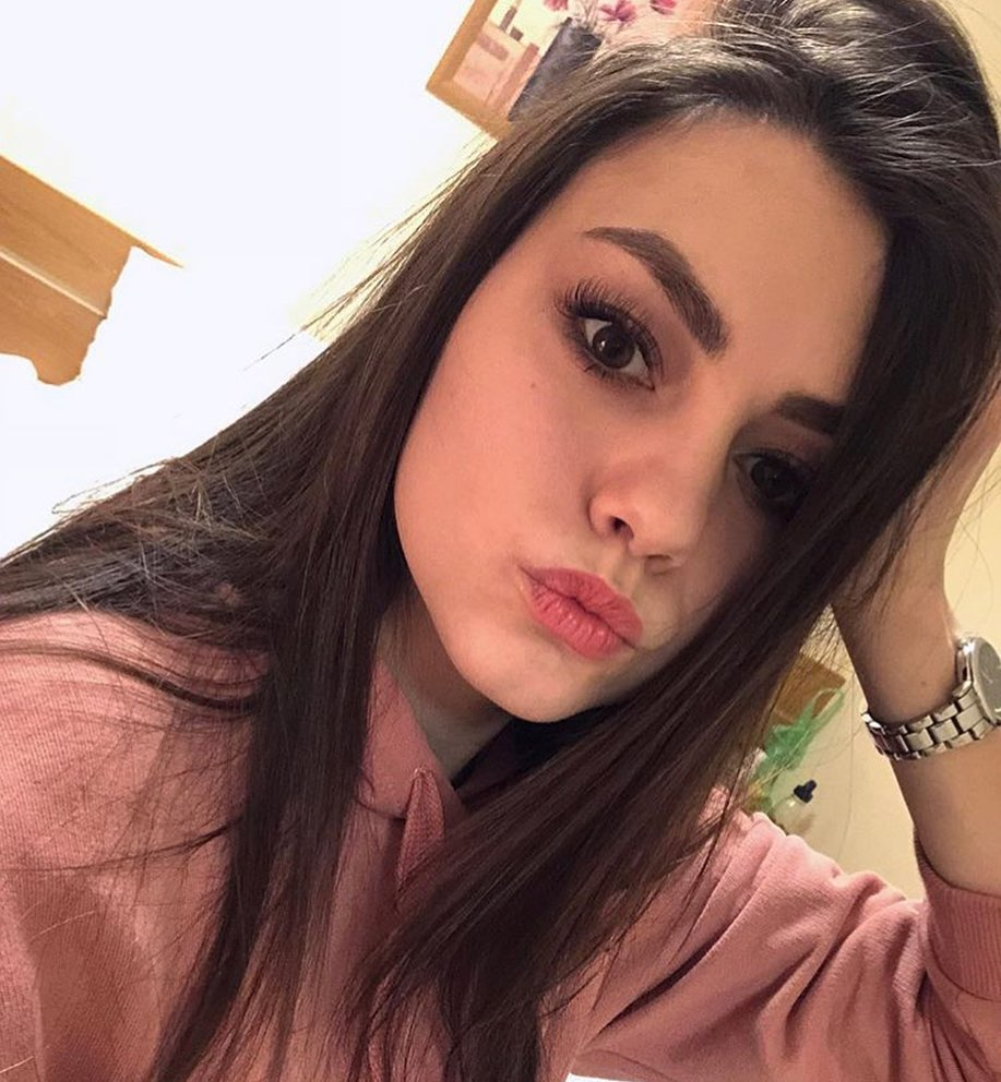 Ника привлекальеная девушка из Чебаркуль цена от 3500 руб