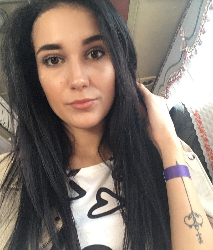 Эмилия привлекальеная девушка из Чебаркуль цена от 3000 руб