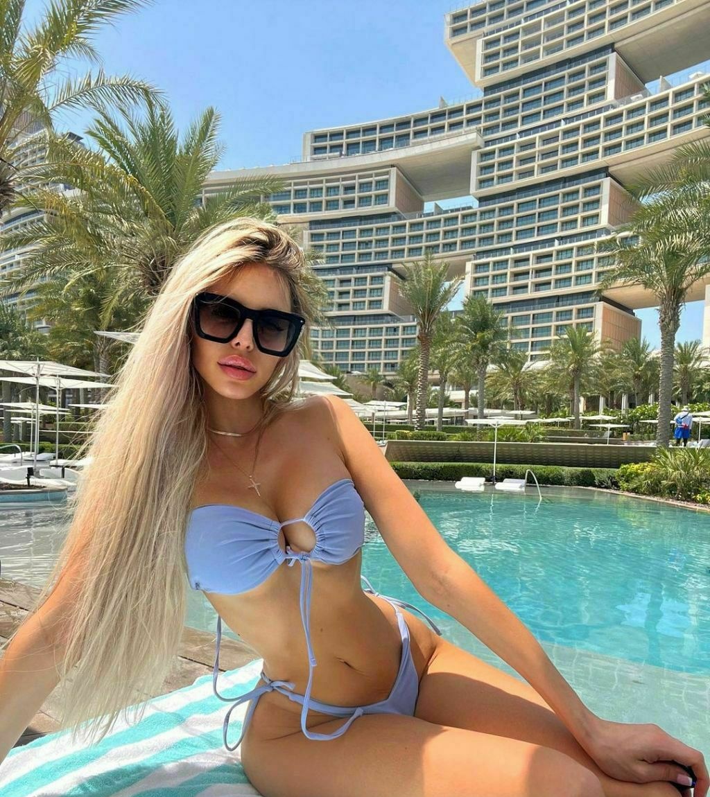 Яна привлекальеная девушка из Чебаркуль цена от 6000 руб