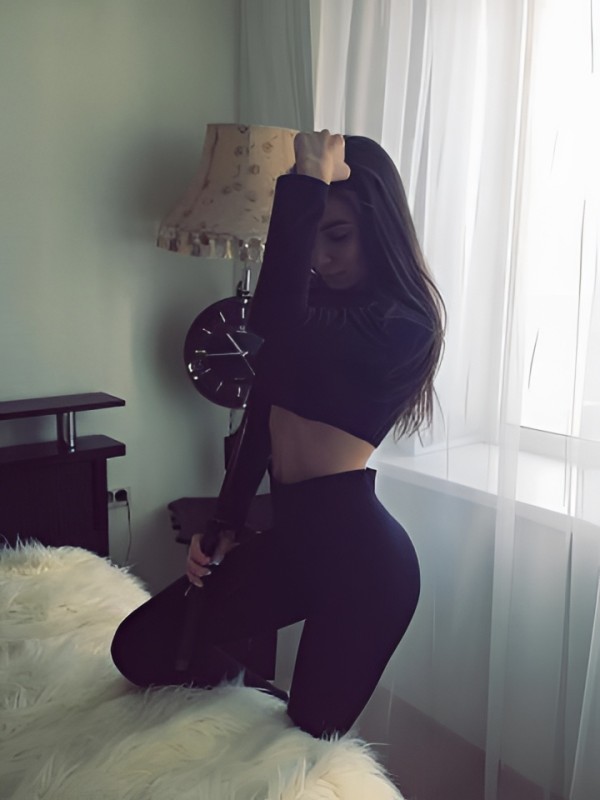 Фаина привлекательная девушка из Чебаркуль цена от 1500 руб