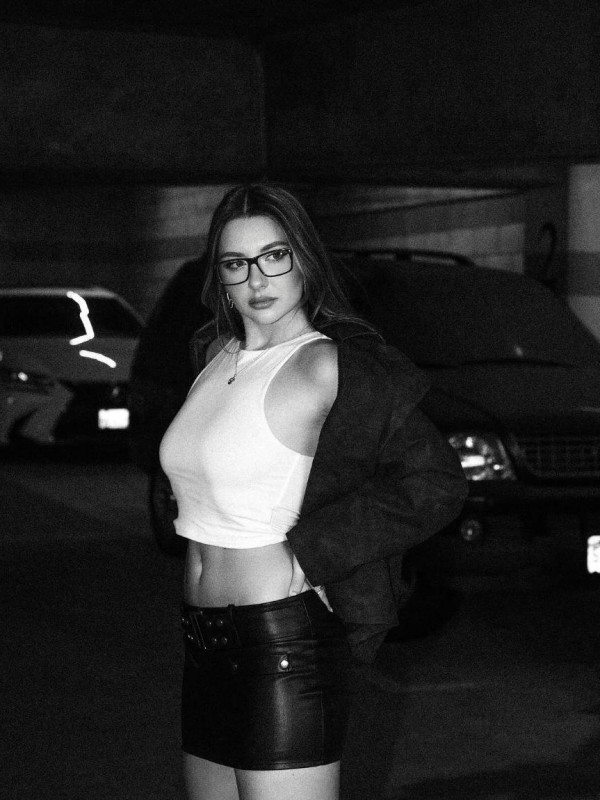 Милана фото 3