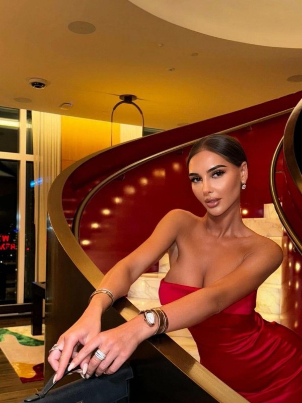 Влада привлекательная девушка из Чебаркуль цена от 7000 руб