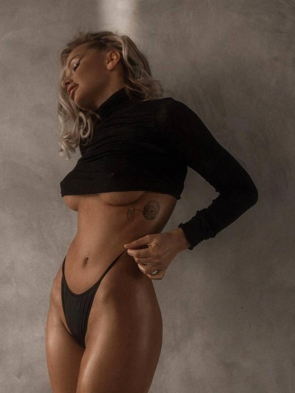 Тамара привлекательная девушка из Чебаркуль цена от 6000 руб